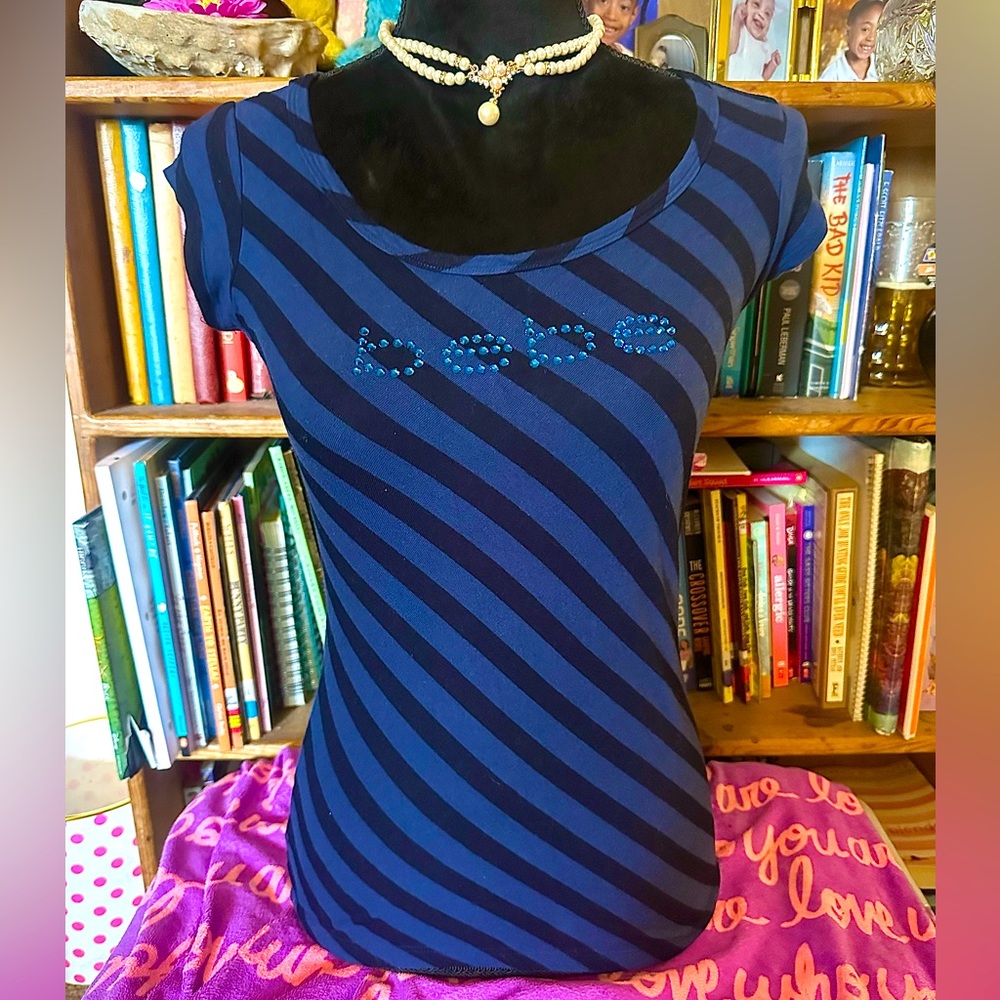 Size Medium Blue& Black Diagonal Striped Bebe dressy top